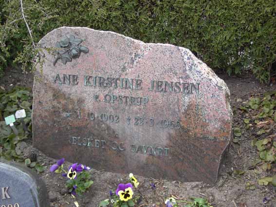 Billede af gravsten på Herning Vestre Kirkegård