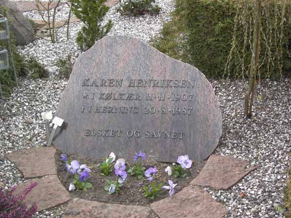 Billede af gravsten på Herning Vestre Kirkegård