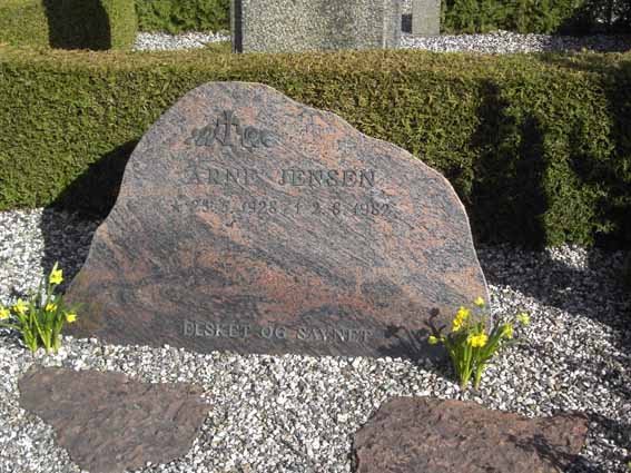 Billede af gravsten på Herning Vestre Kirkegård