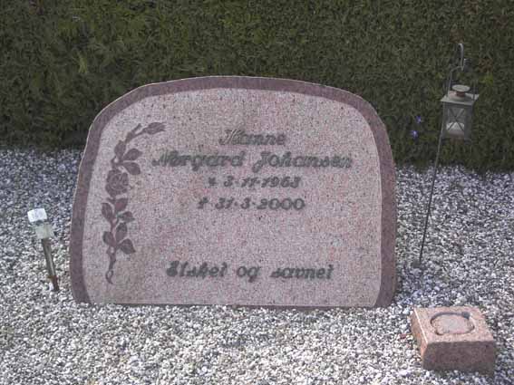 Billede af gravsten på Herning Vestre Kirkegård