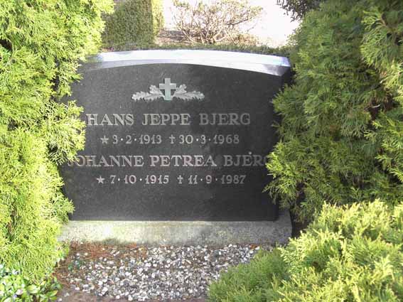 Billede af gravsten på Herning Vestre Kirkegård