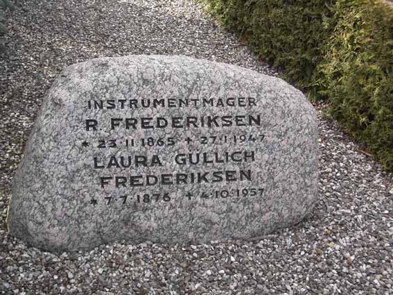 Billede af gravsten på Herning Vestre Kirkegård