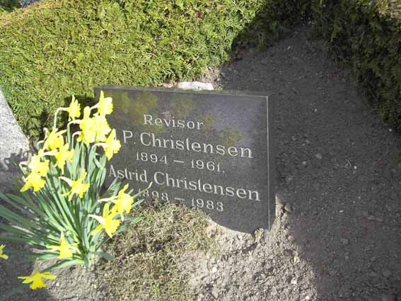 Billede af gravsten på Herning Vestre Kirkegård