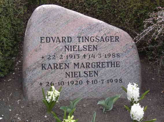 Billede af gravsten på Herning Vestre Kirkegård
