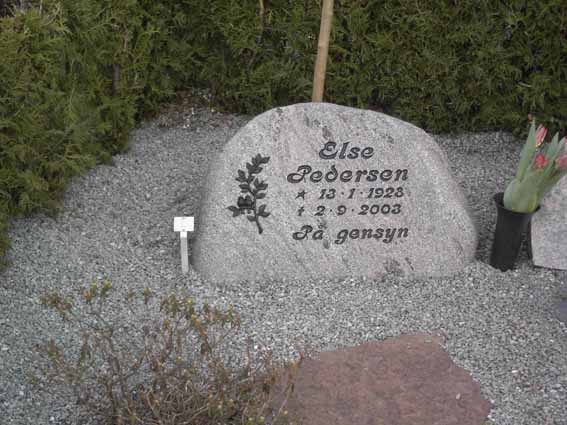Billede af gravsten på Herning Vestre Kirkegård