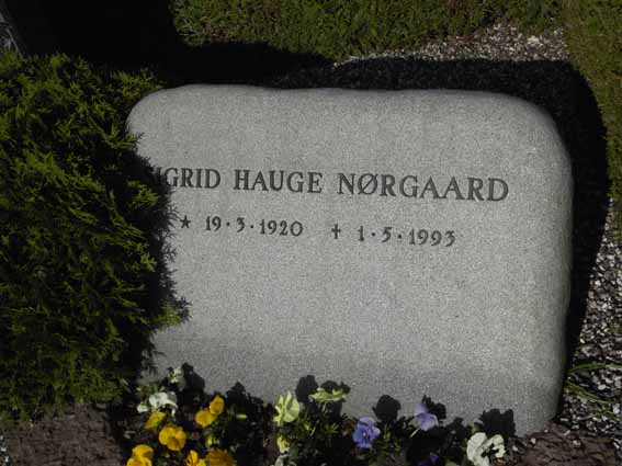 Billede af gravsten på Herning Vestre Kirkegård