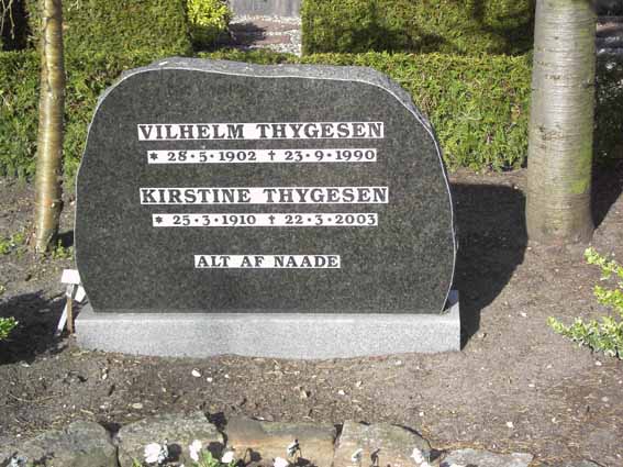 Billede af gravsten på Herning Vestre Kirkegård