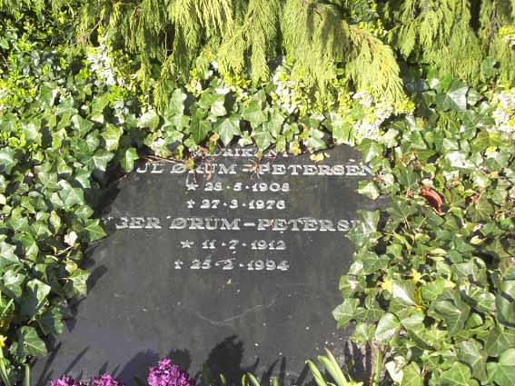Billede af gravsten på Herning Vestre Kirkegård