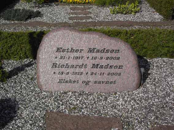 Billede af gravsten på Herning Vestre Kirkegård