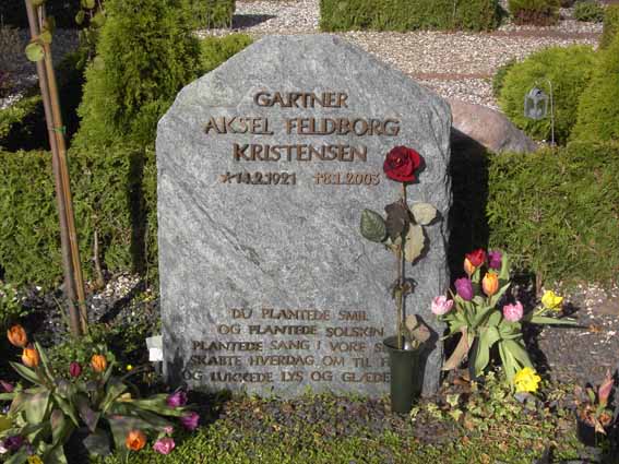 Billede af gravsten på Herning Vestre Kirkegård