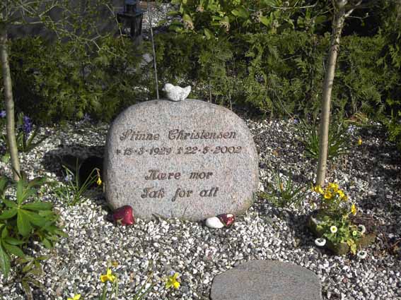 Billede af gravsten på Herning Vestre Kirkegård