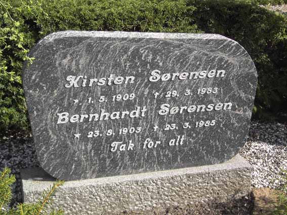 Billede af gravsten på Herning Vestre Kirkegård