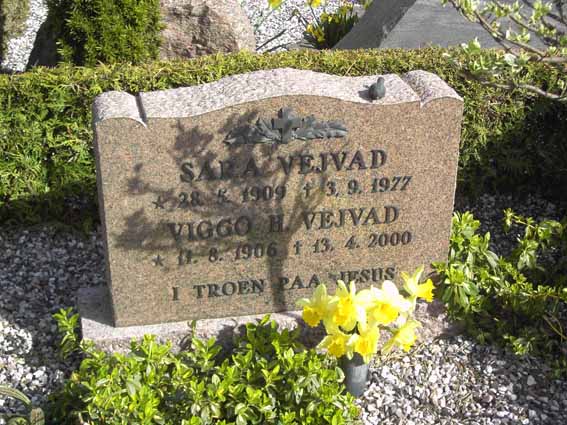 Billede af gravsten på Herning Vestre Kirkegård