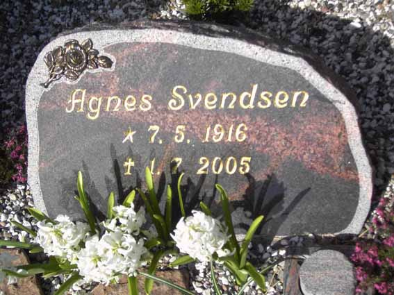 Billede af gravsten på Herning Vestre Kirkegård