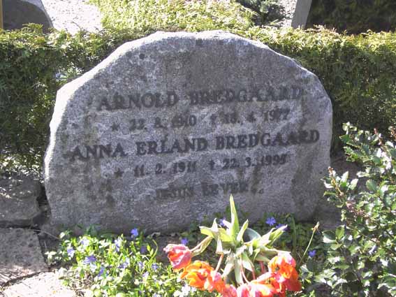 Billede af gravsten på Herning Vestre Kirkegård