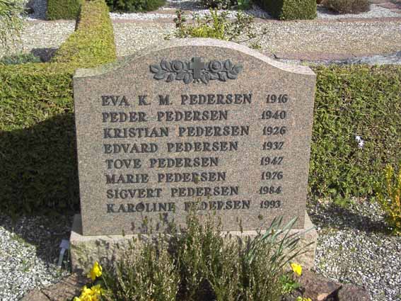 Billede af gravsten på Herning Vestre Kirkegård