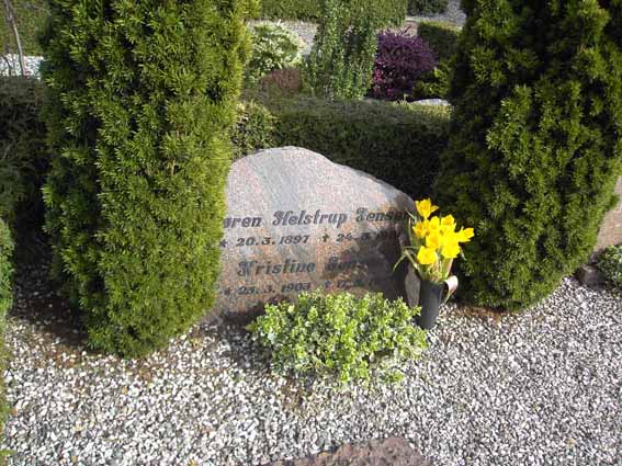 Billede af gravsten på Herning Vestre Kirkegård