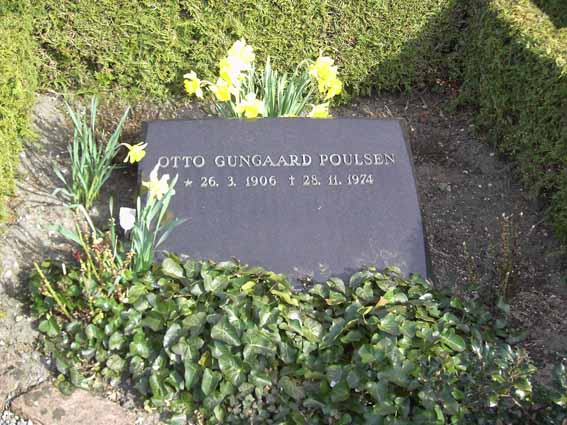 Billede af gravsten på Herning Vestre Kirkegård