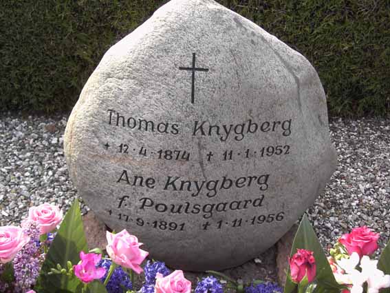Billede af gravsten på Herning Vestre Kirkegård