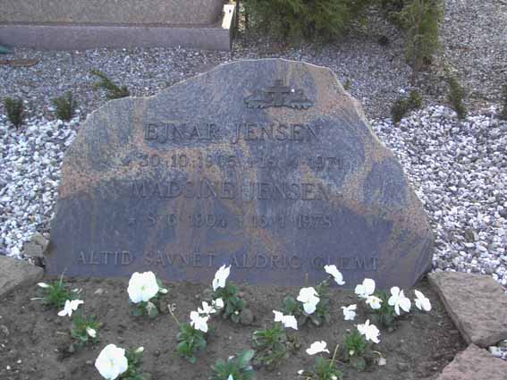 Billede af gravsten på Herning Vestre Kirkegård