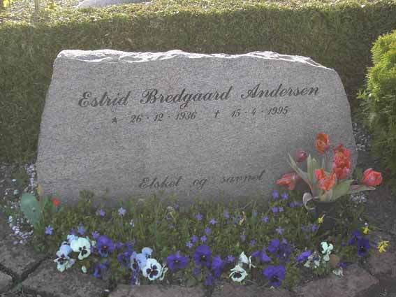 Billede af gravsten på Herning Vestre Kirkegård