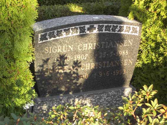 Billede af gravsten på Herning Vestre Kirkegård
