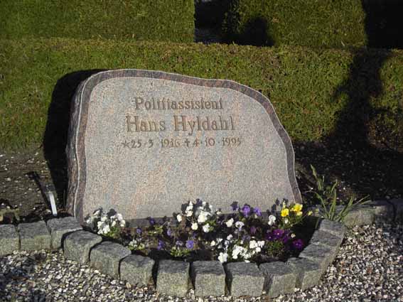 Billede af gravsten på Herning Vestre Kirkegård