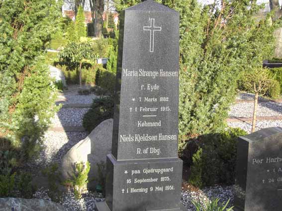 Billede af gravsten på Herning Vestre Kirkegård
