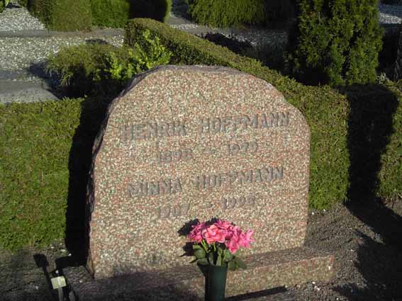 Billede af gravsten på Herning Vestre Kirkegård