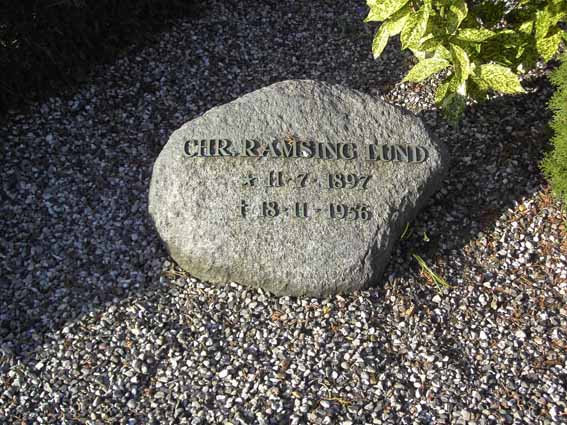 Billede af gravsten på Herning Vestre Kirkegård