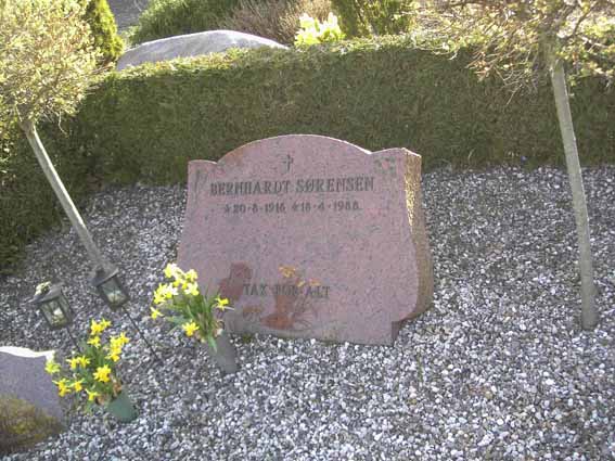 Billede af gravsten på Herning Vestre Kirkegård