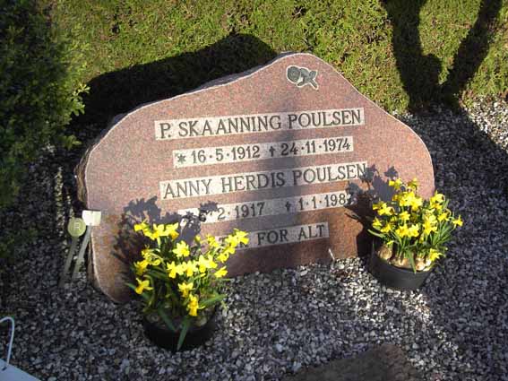 Billede af gravsten på Herning Vestre Kirkegård