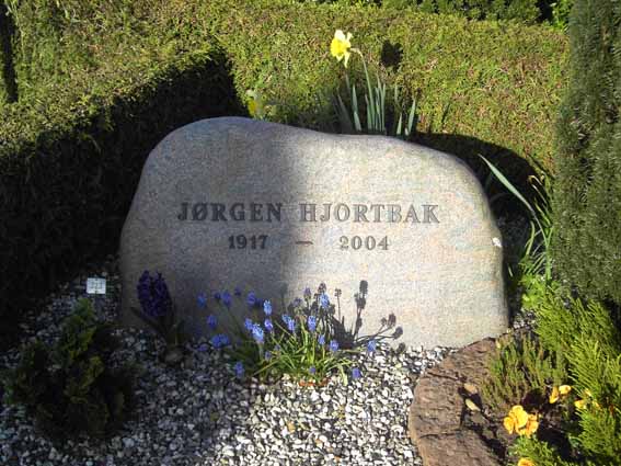 Billede af gravsten på Herning Vestre Kirkegård