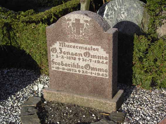 Billede af gravsten på Herning Vestre Kirkegård