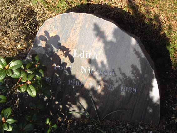 Billede af gravsten på Herning Vestre Kirkegård