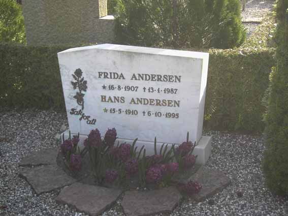 Billede af gravsten på Herning Vestre Kirkegård