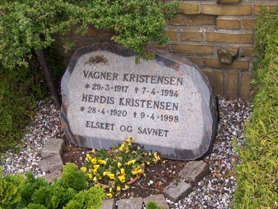 Billede af gravsten på Herning Vestre Kirkegård