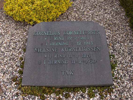 Billede af gravsten på Herning Vestre Kirkegård