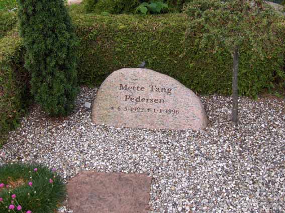 Billede af gravsten på Herning Vestre Kirkegård