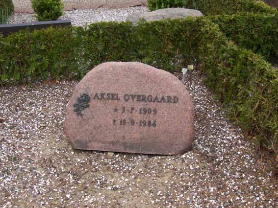 Billede af gravsten på Herning Vestre Kirkegård