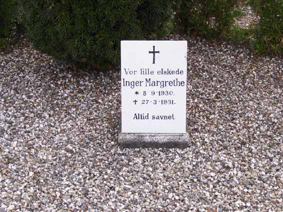 Billede af gravsten på Herning Vestre Kirkegård