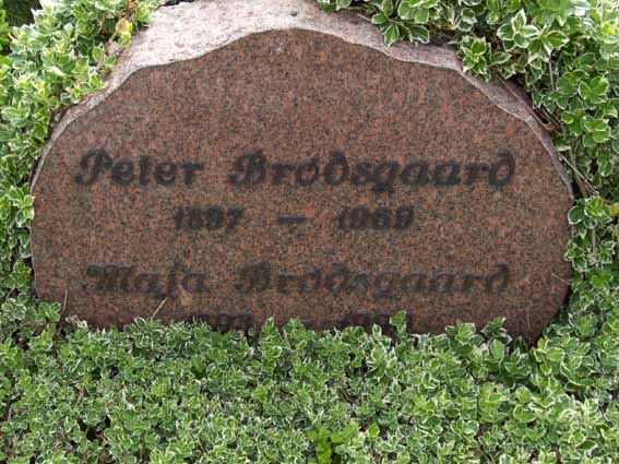 Billede af gravsten på Herning Vestre Kirkegård