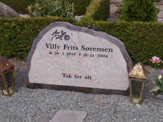 Billede af gravsten på Herning Vestre Kirkegård