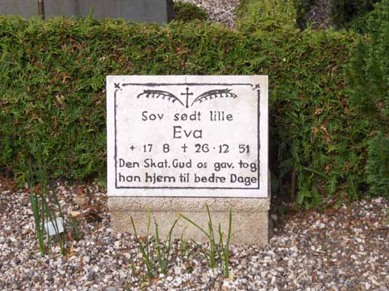 Billede af gravsten på Herning Vestre Kirkegård