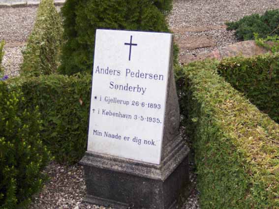 Billede af gravsten på Herning Vestre Kirkegård