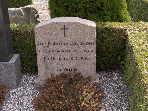 Billede af gravsten på Herning Vestre Kirkegård
