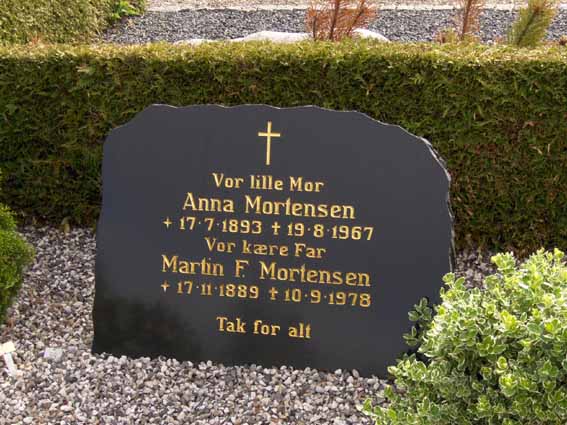Billede af gravsten på Herning Vestre Kirkegård