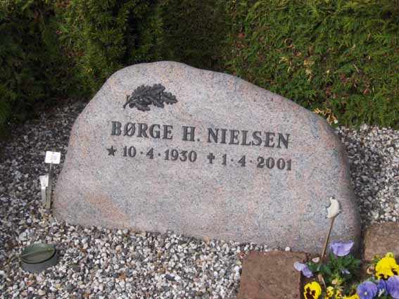 Billede af gravsten på Herning Vestre Kirkegård
