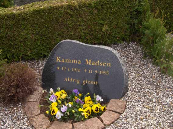 Billede af gravsten på Herning Vestre Kirkegård