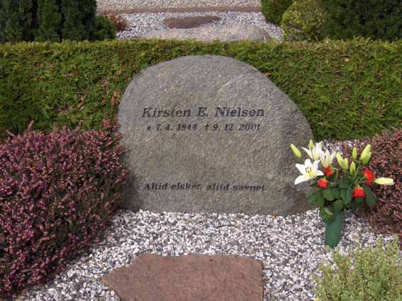 Billede af gravsten på Herning Vestre Kirkegård